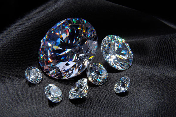 Moissanite vs. Diamond: Choosing the Right Sparkle for You