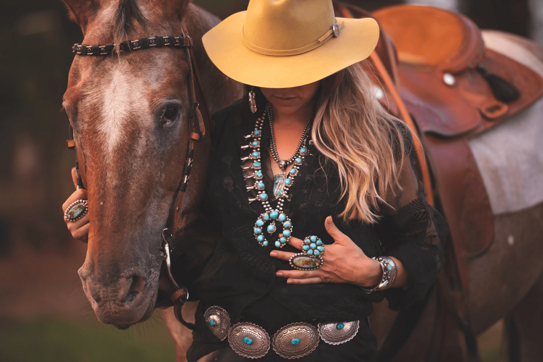 How Silver and Turquoise Defined Western Jewelry - Serene Western