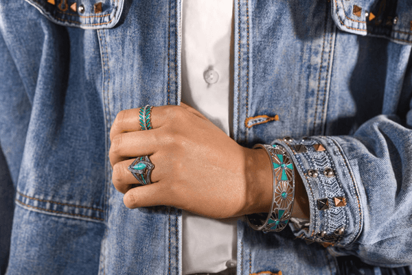 How to Choose the Perfect Turquoise Jewelry: A Style Guide