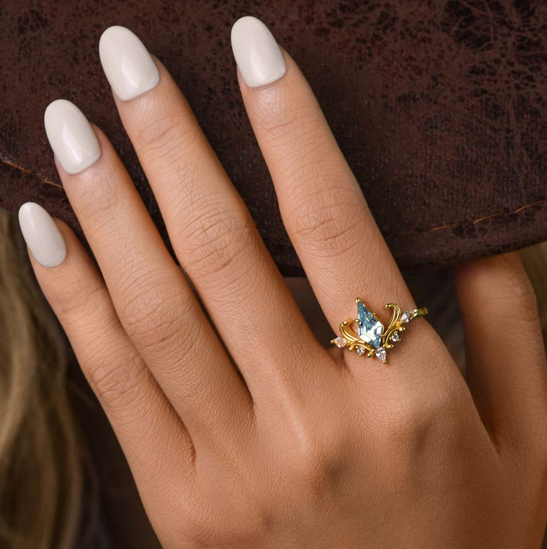 Inel de Rodeo Strălucitor