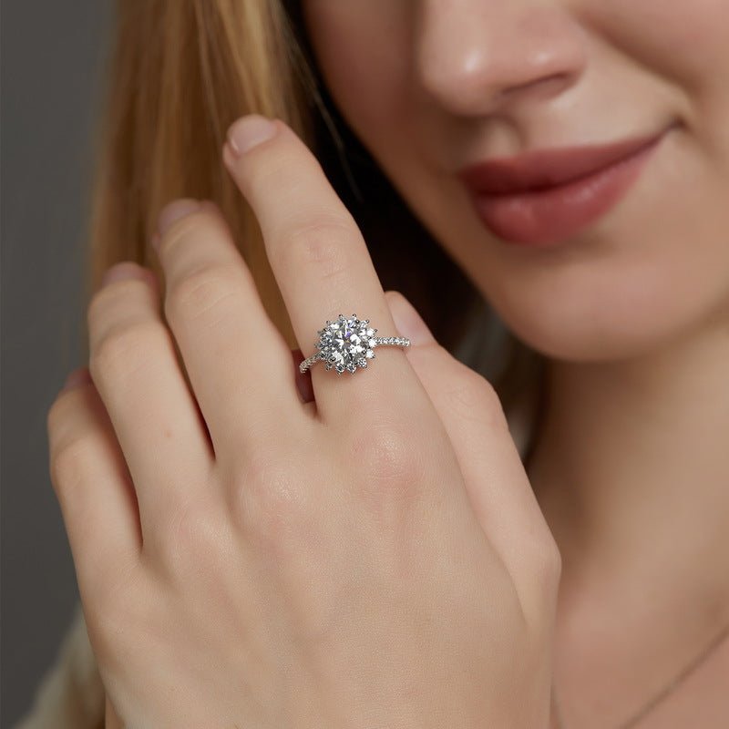 Aura Reverie Ring - Moissanite - Serene Western