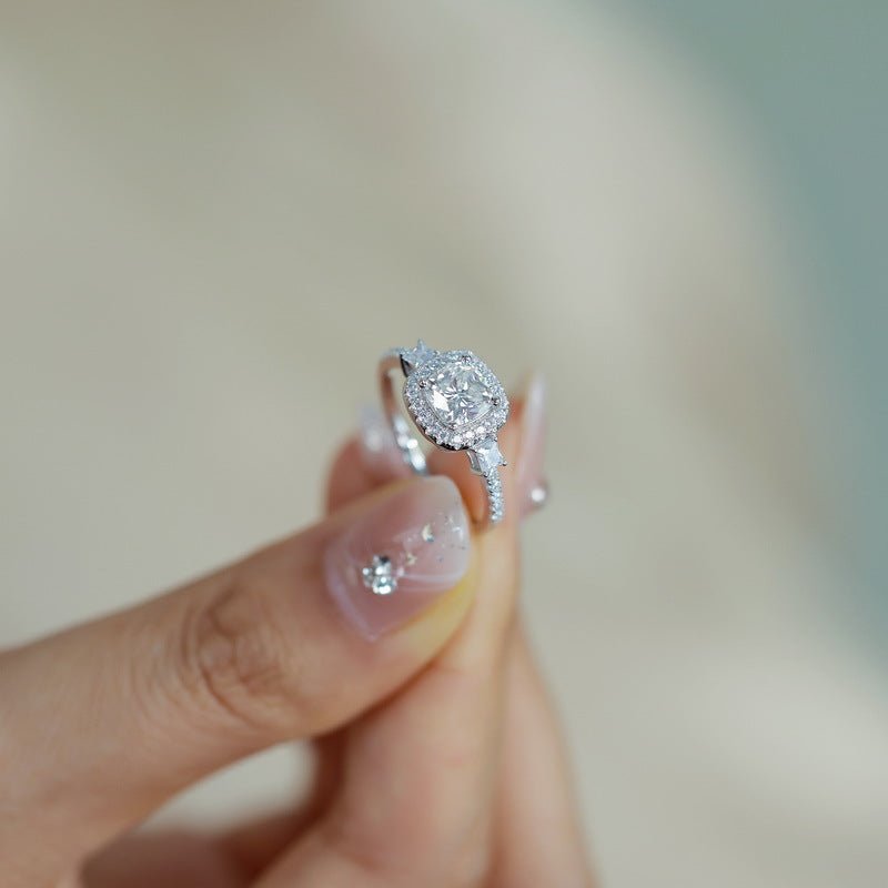 Courtly Brilliance Ring - Moissanite - Serene Western