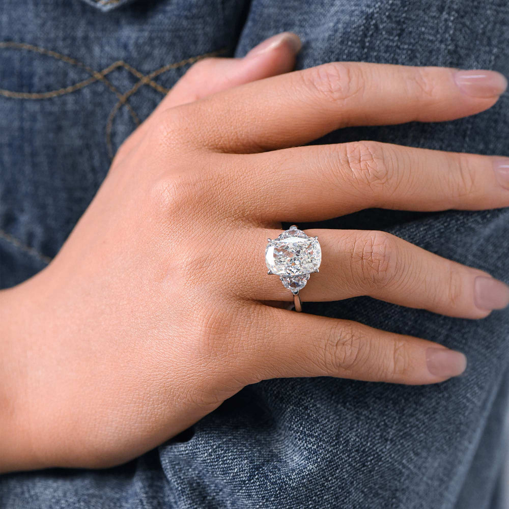 Ethereal Glacier Ring - Moissanite - Serene Western