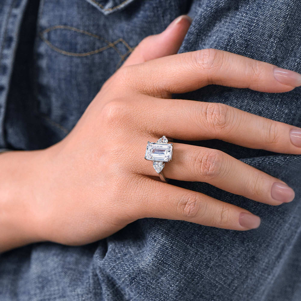 Frosted Flame Ring - Moissanite - Serene Western