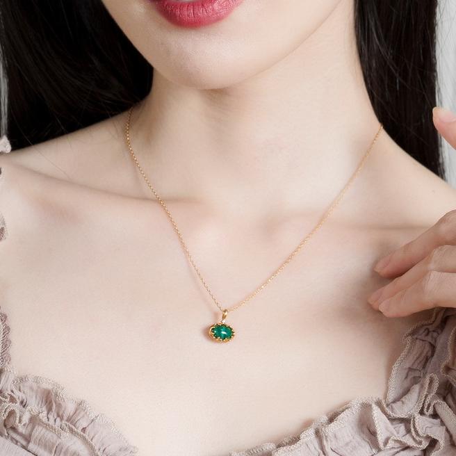 Heirloom Oval Necklace - Serene Western