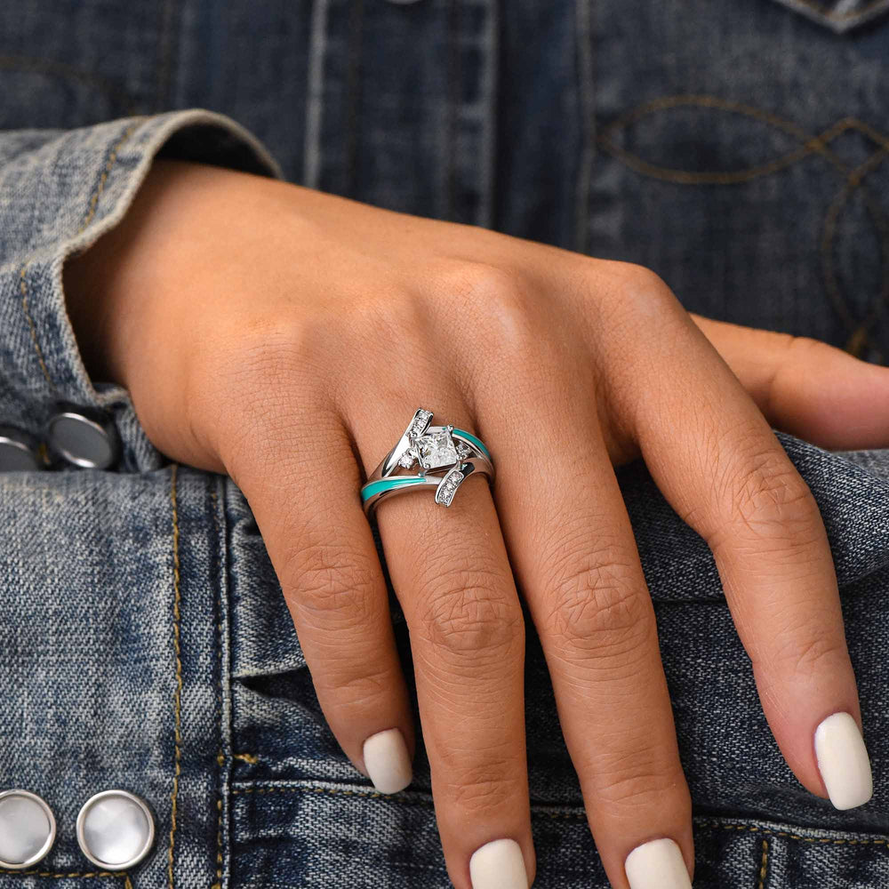 Milky Way Kiss Ring - Moissanite - Serene Western