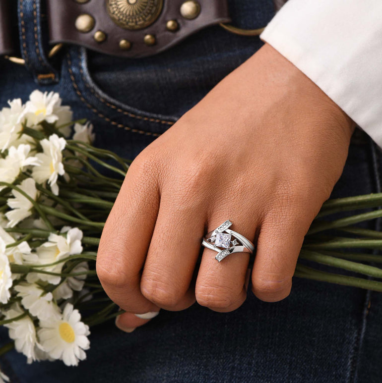Milky Way Kiss Ring - Moissanite & White - Serene Western