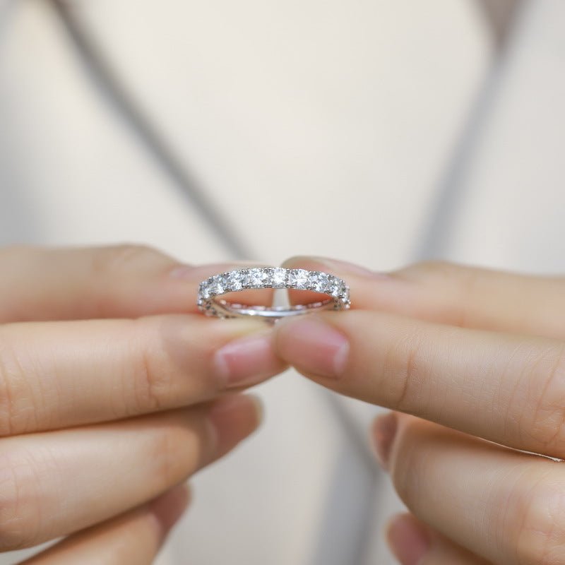 Muse Circle Ring - Moissanite - Serene Western