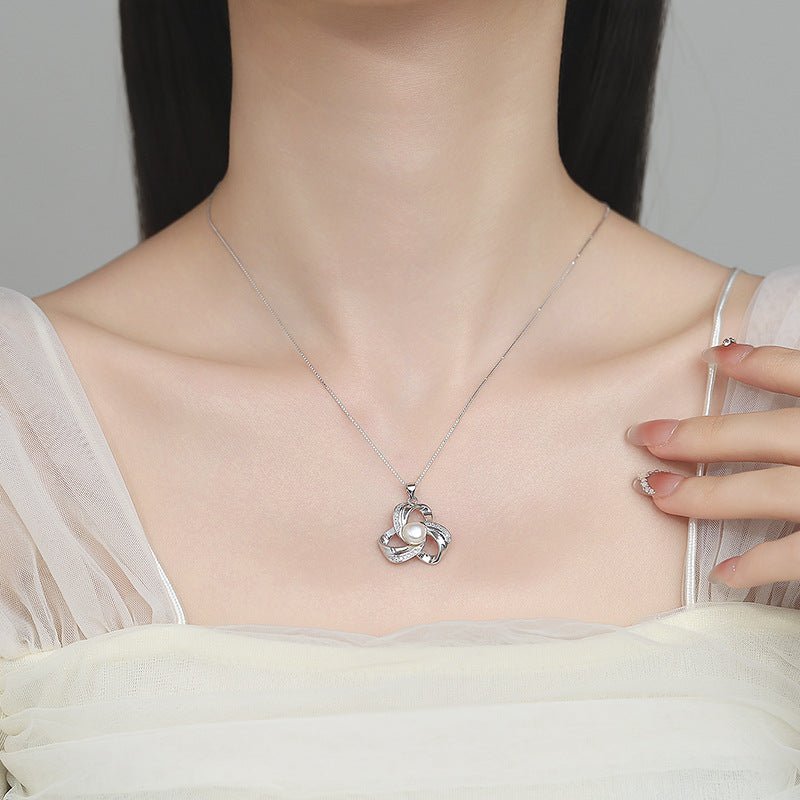 Ribbon Sonata Necklace - Serene Western