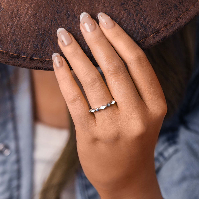 Silent Geometry Ring - White - Serene Western