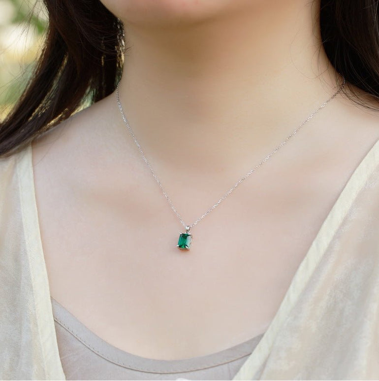 Solo Glow Necklace - Serene Western
