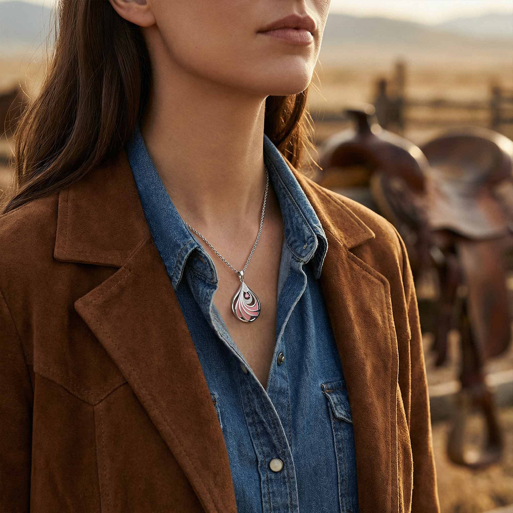 Zephyr Teardrop Necklace - Rose Quartz ＆ Pink - Serene Western